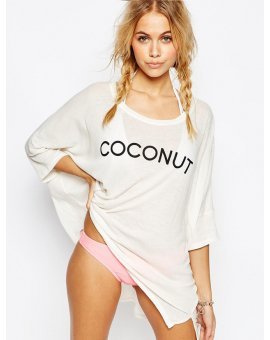 T-shirt et cache maillots blanche de plage avec manches